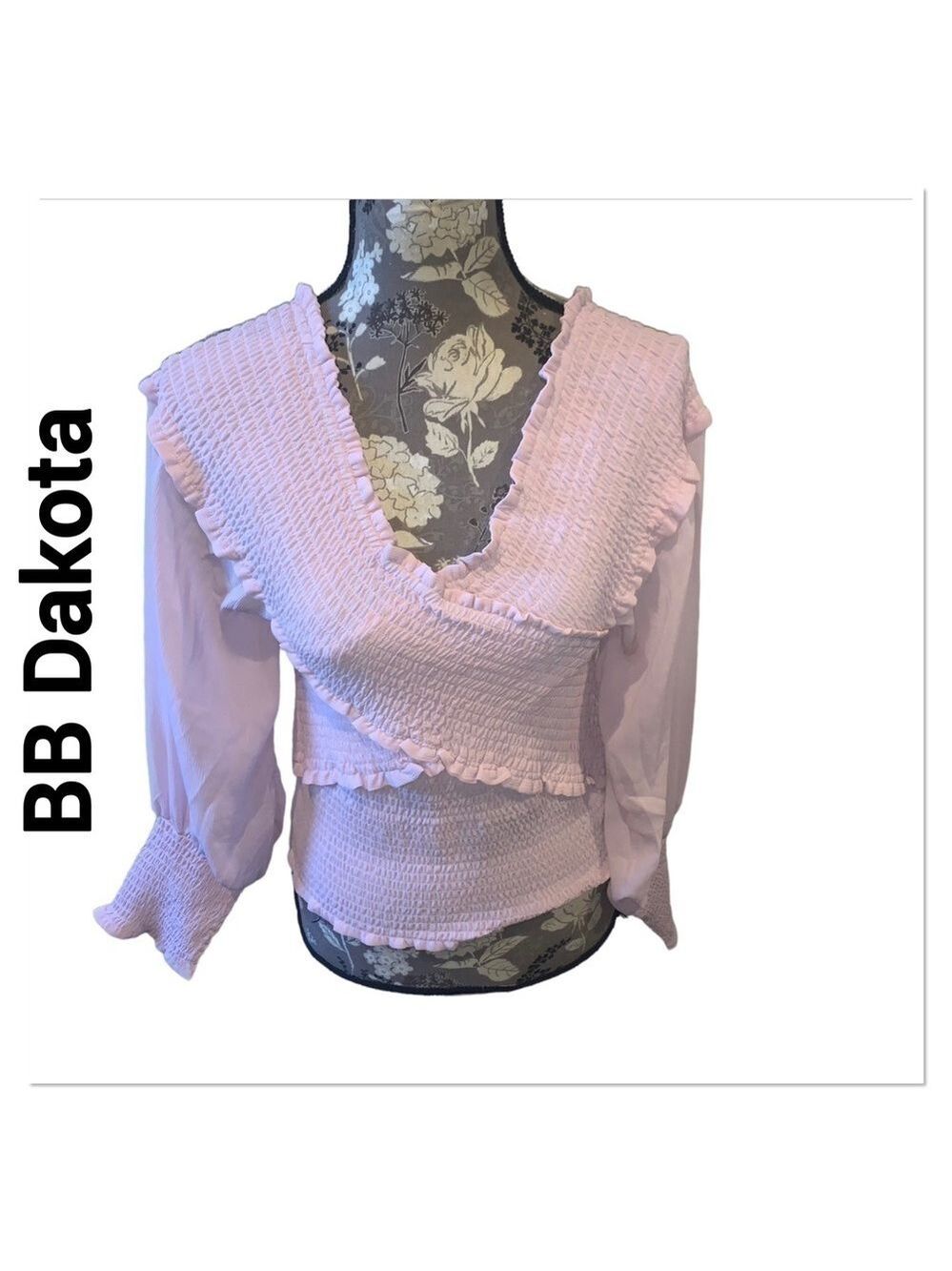 BB DAKOTA Baby Pink V Neck Blouse Size Large New with tags